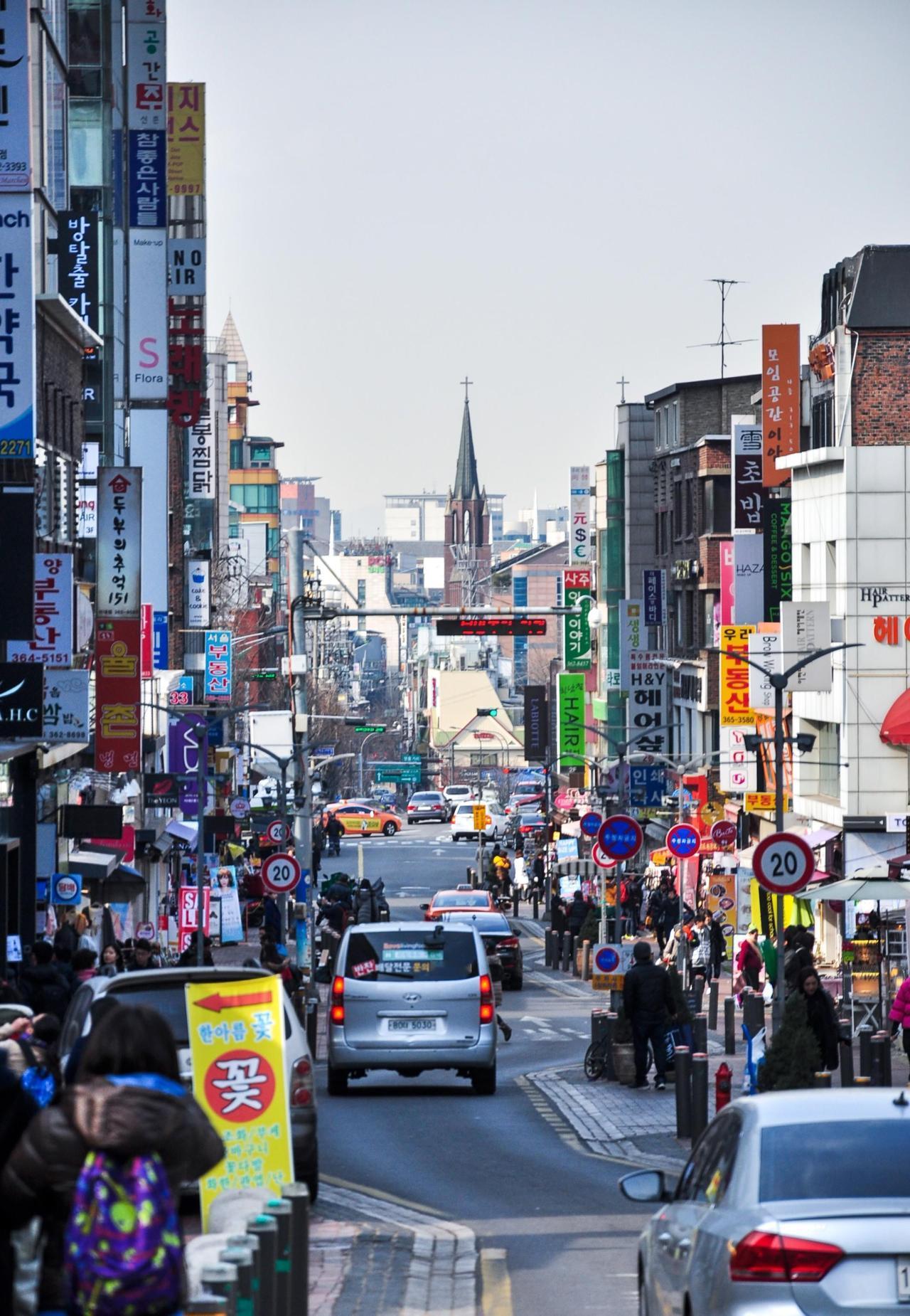 韩国主播：大部分人不喜欢中国人。中国主播的回答让他哑口无言，网友说：韩国人只是不