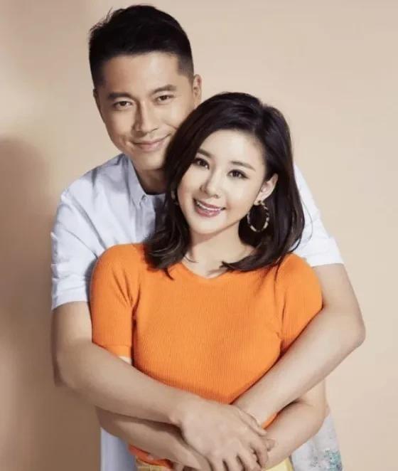 2013年，王雷和李小萌的婚礼刚结束，导演毛卫宁把他拉到一边，扔出一句重磅话，要