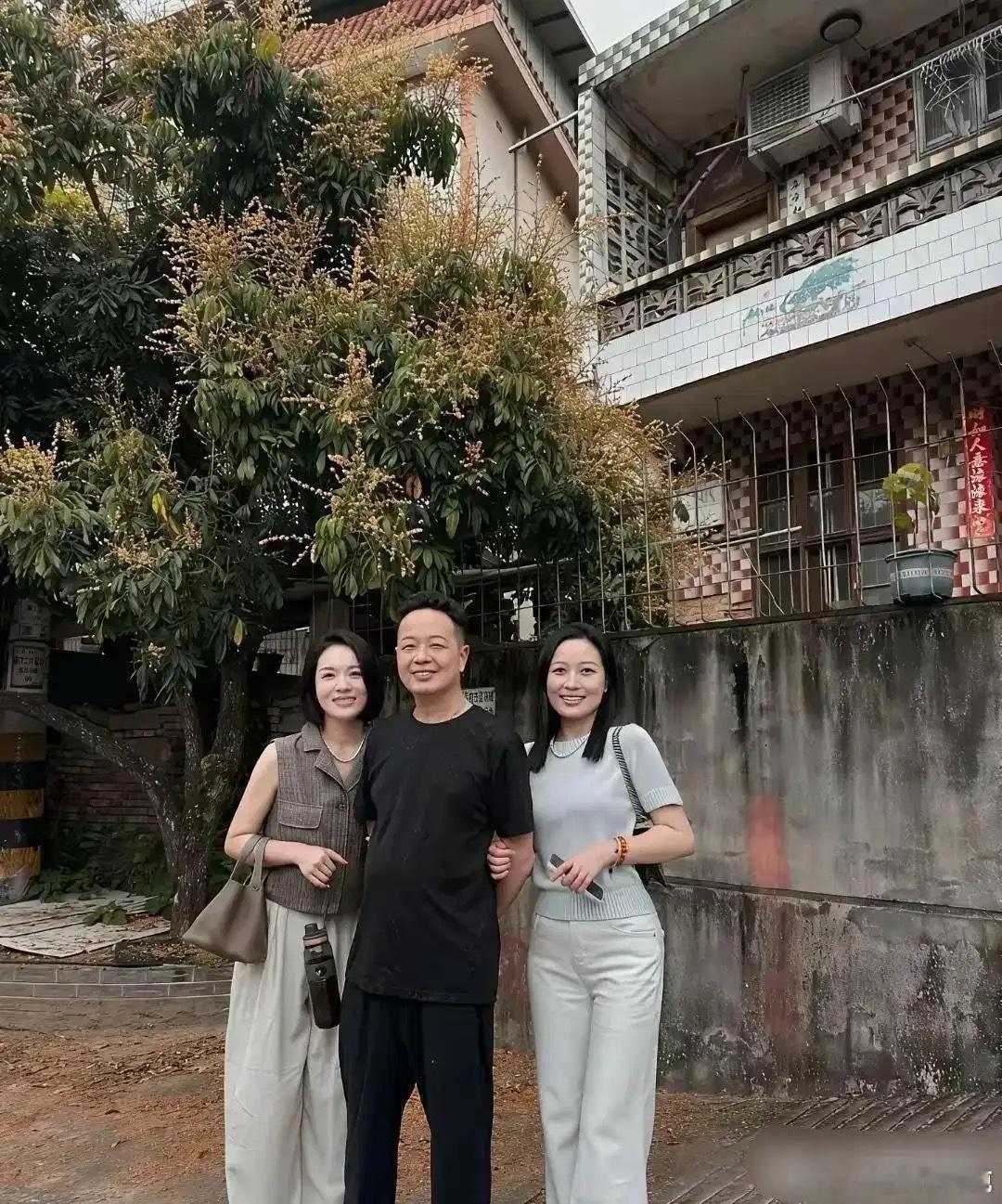闺女都这么大了，妈妈还这么好看🤩