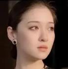 胡因梦在自传中回忆，她和李敖结婚同住之后，她很快就发觉了李敖是一个情绪巨婴，很容