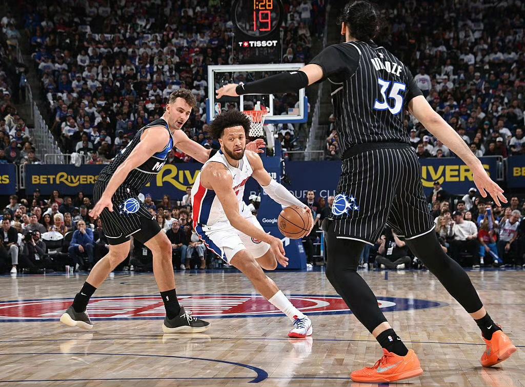 扳回一城！活塞98-83拆魔术，一战打出三点无可争议的事实1、东部第一再水，那