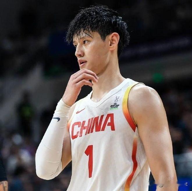 折损大将！北京时间2月22日，距离男篮世预赛第二窗口期首战对阵日本的比赛还有四天