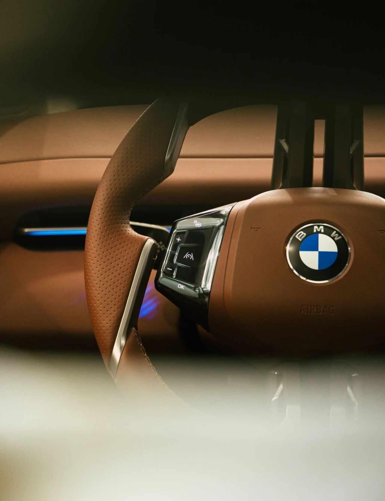 BMWiX3，BMW设计还保持着宝马感价格据说26.99万，质感很棒宝马i