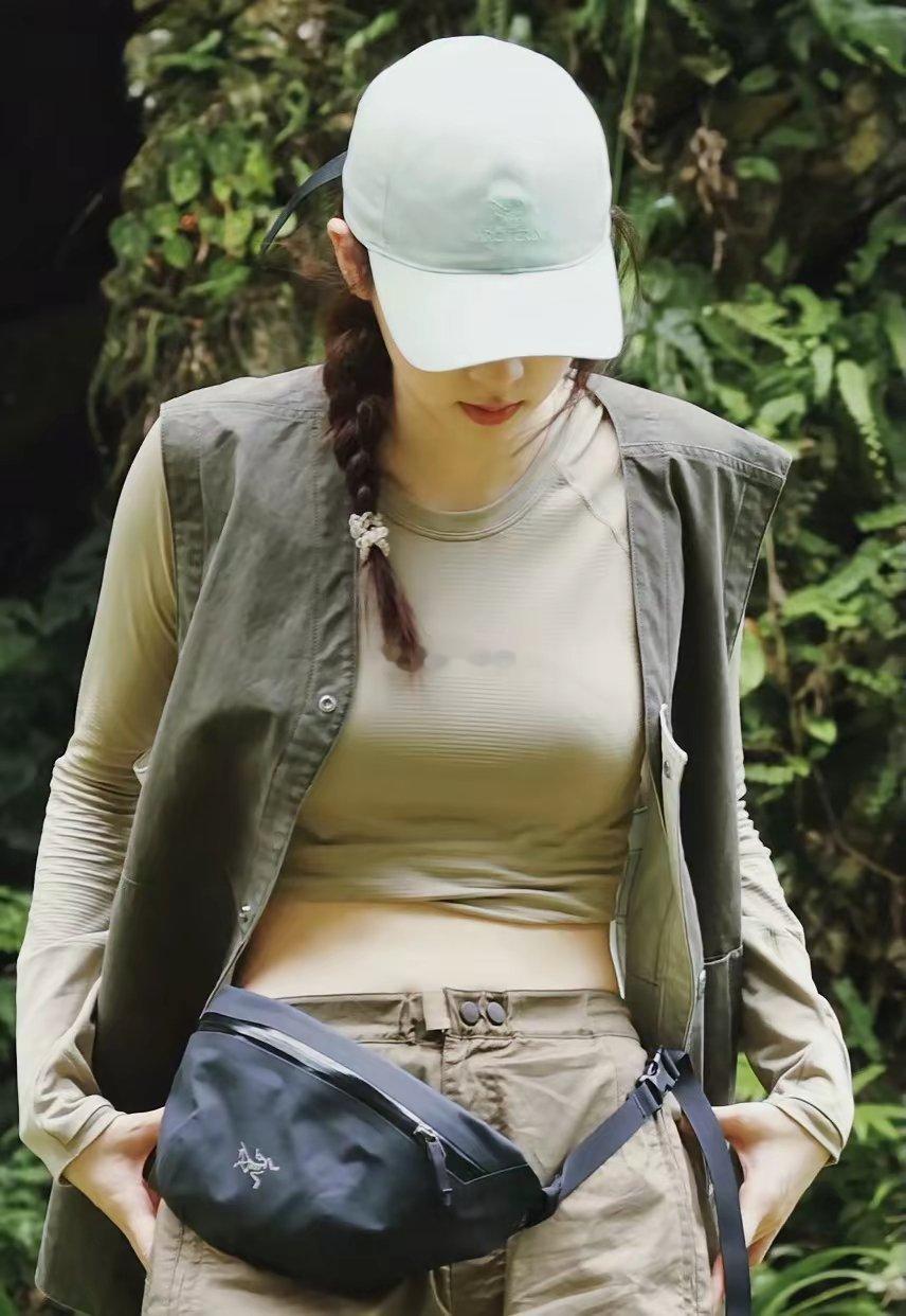 欧阳娜娜竟如此饱满了