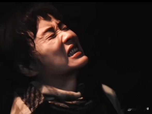 《交锋》看吴越演戏真是一种享受，每一帧都值得放大细看。本来以为她饰演的蒋在珍，