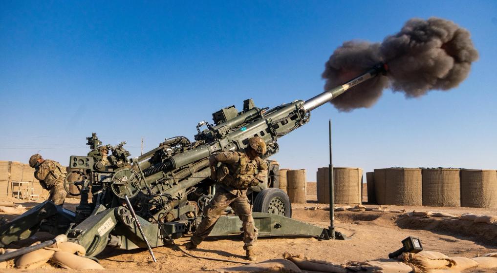 干得漂亮！伊朗这次直接打掉了躲在阿联酋港口、偷偷往以色列运军火的集装箱船，这