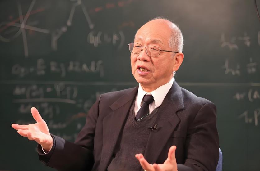 2019年，美籍数学家丘成桐在清华任教，被问到：“您现在的薪水有多少？”丘成桐回