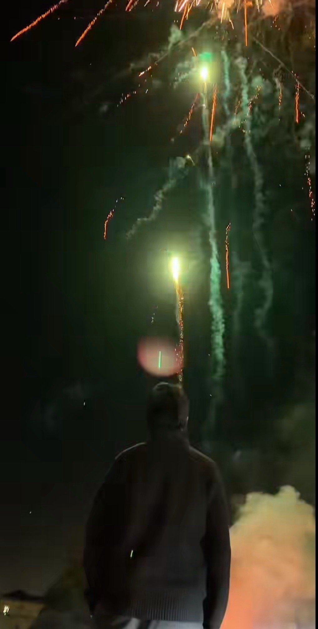 烟花都放了接下来就是准备炸起