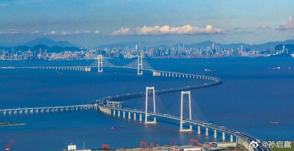 清明节来临，4月4日当天，深中通道总车流量达到18.22万车次，同比增长2.16