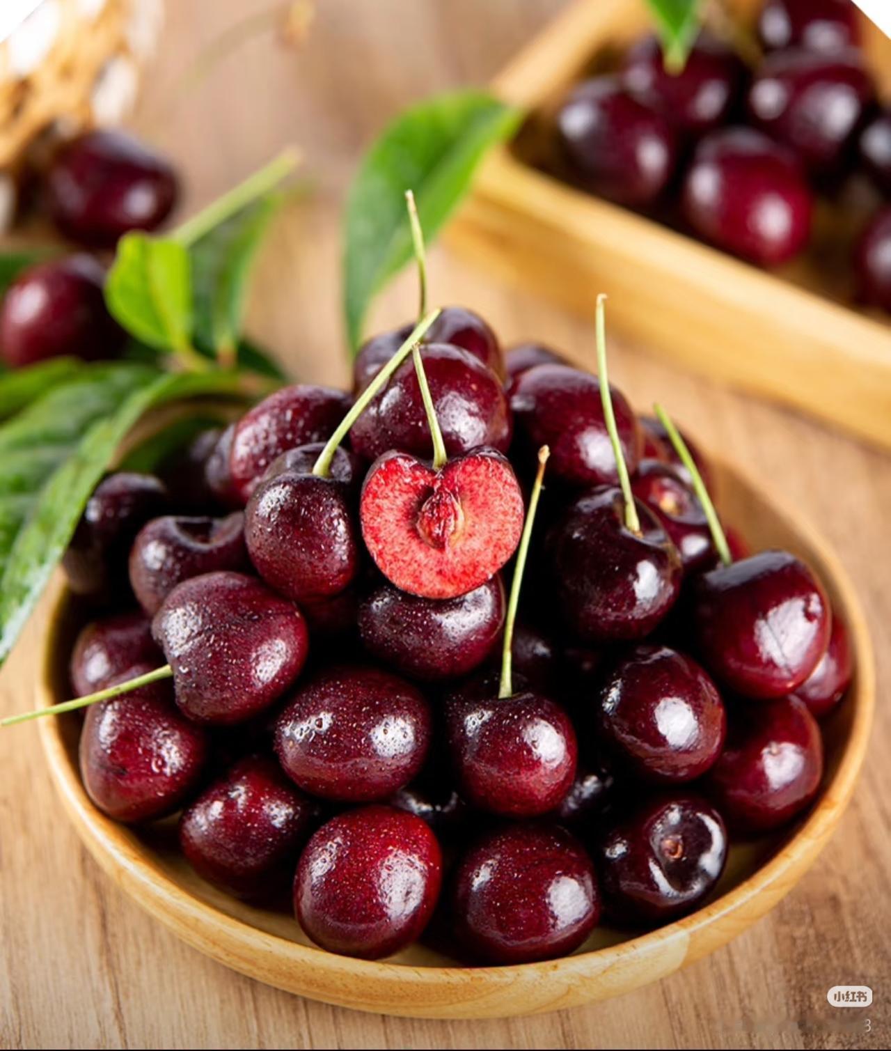 最近车厘子价格“大跳水”，很多人选购车厘子时要看“J”，但你知道还有另一个指标对