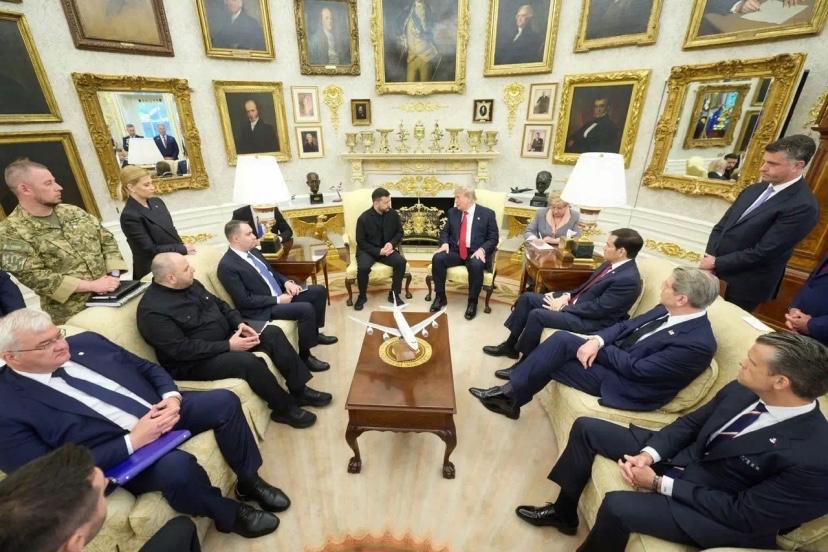 特朗普见以总理与乌总统态度有何区别同一天白宫两场重要会见，表面上白宫对外用词