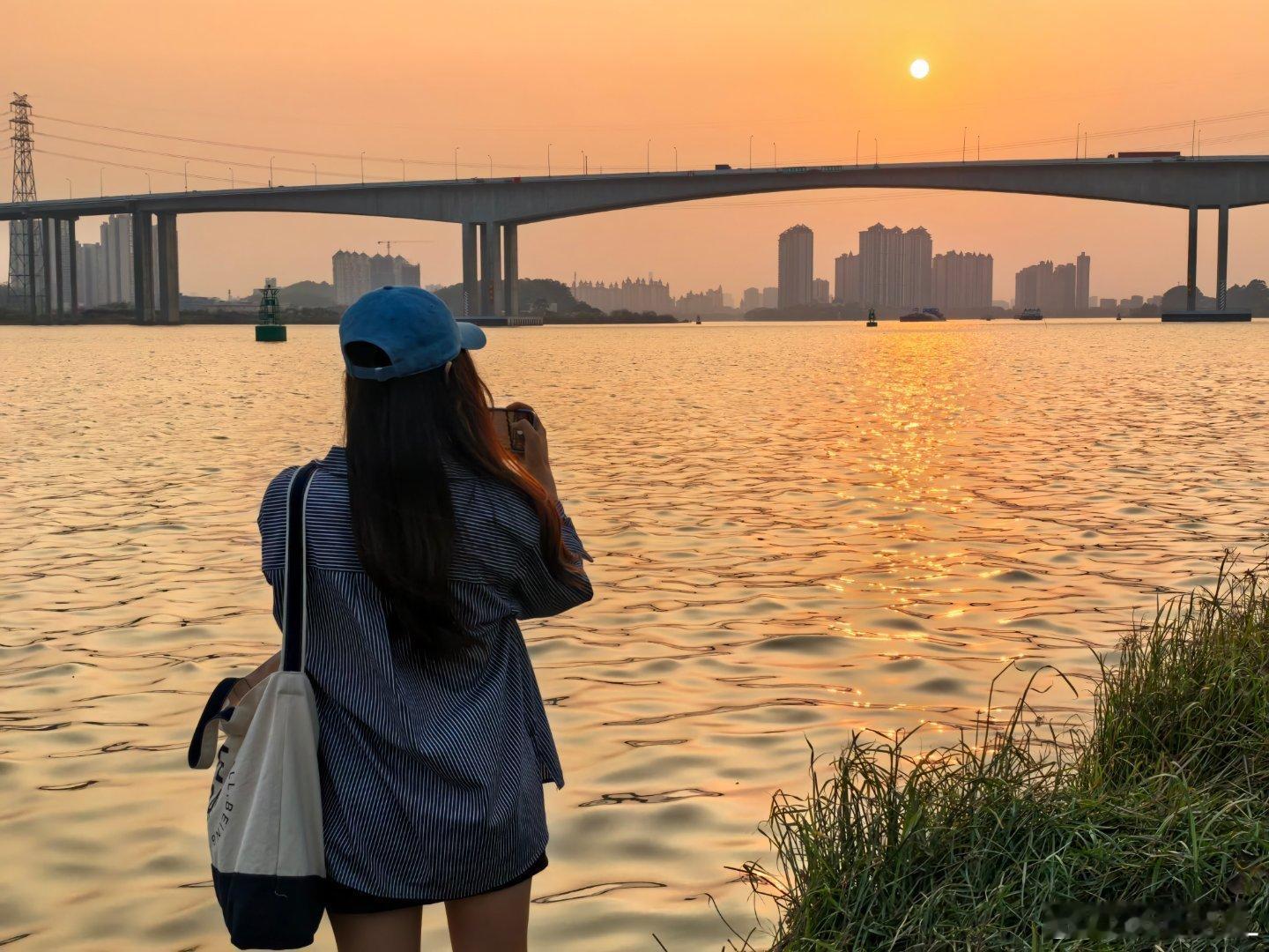 大清早看了眼丰田2024年的财报。给我看麻了。2024年，丰田营收2.4万亿。嗯