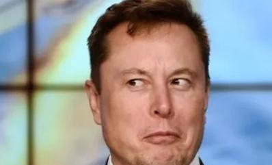 马斯克一句话点醒全世界：现在全球疯抢的不是芯片，是中国造20万一台的“大铁箱子”