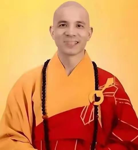 千年少林迎来大变样，新方丈上任后的一系列举动，直接撕开了古刹商业化多年的弊病。短