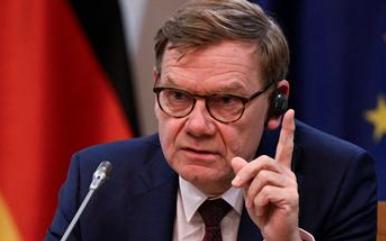 就在刚刚，德国外长，当着中国的面，提出了一个过分要求。香港《南华早报》1