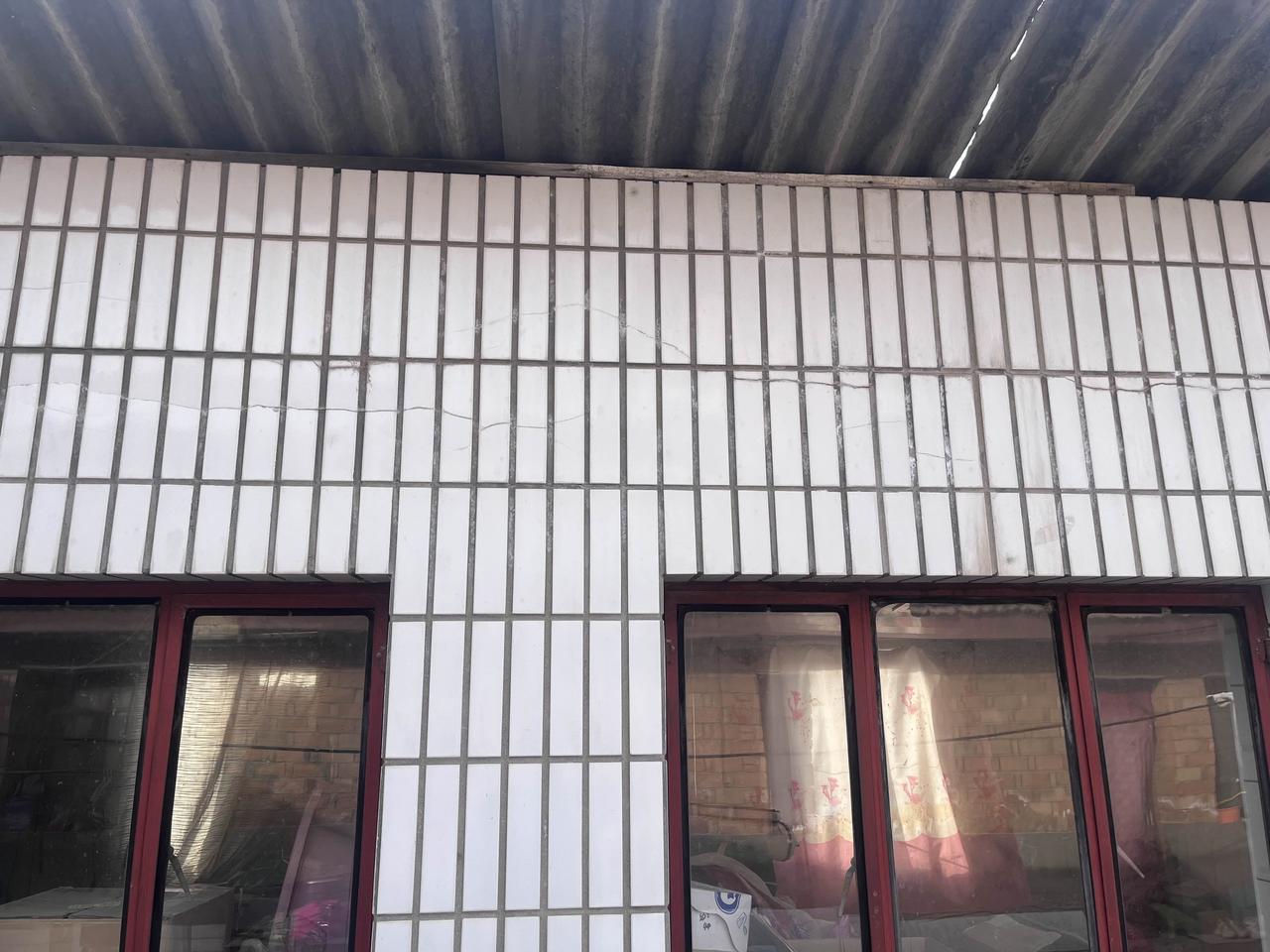 1月26号甘肃甘南又发生了5.5级地震，这阵子的地震总绕着甘肃来，每次看到消息都