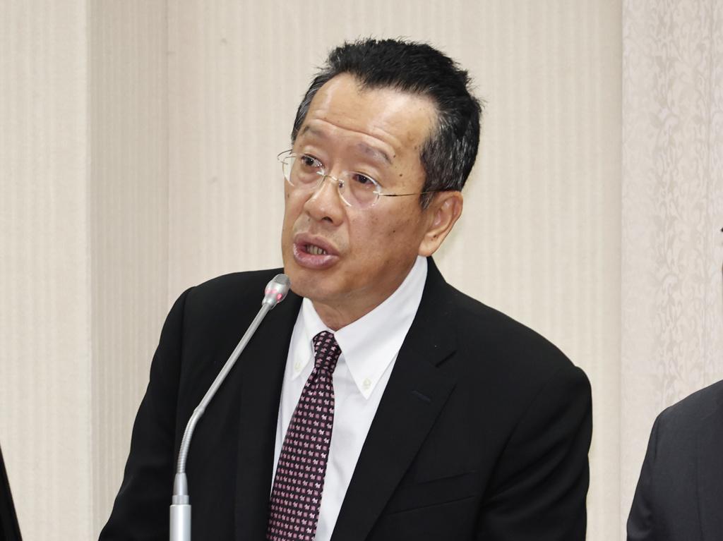 就在刚刚，台“防长”顾立雄发表声明，7月1日，针对国民党再提无人机条例，