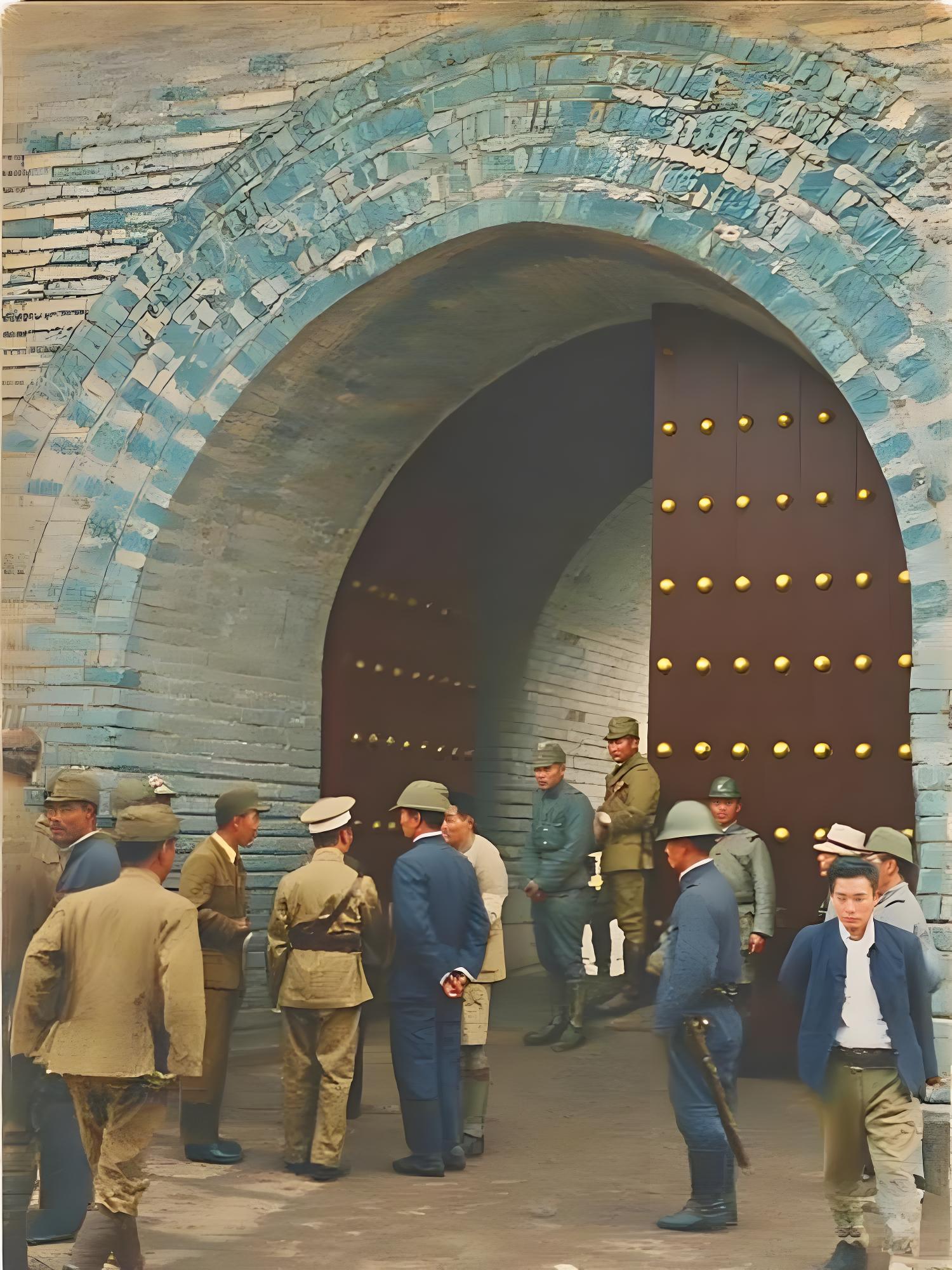 1937年6月，北京的日本驻屯军连续在丰台举行军事演习。7月7日晚，日军又要在宛