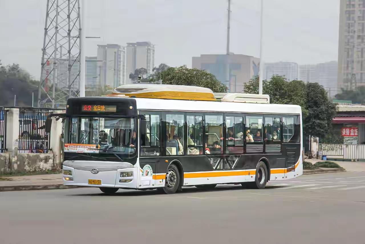 2号线停运，早晚高峰段驿都大道跟桃都大道车流来往频繁，道路紧迫那是不言而喻的繁忙