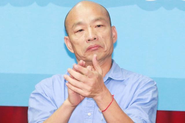 乌龟对王八！十足的汉奸嘴脸！自从韩国瑜表态称“台湾是国家”后，韩国瑜与赖清德已经