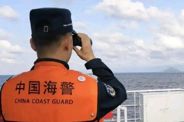 2月10日，日本《共同社》报道:“中日关系持续紧张之际，中国海警2503舰艇编队