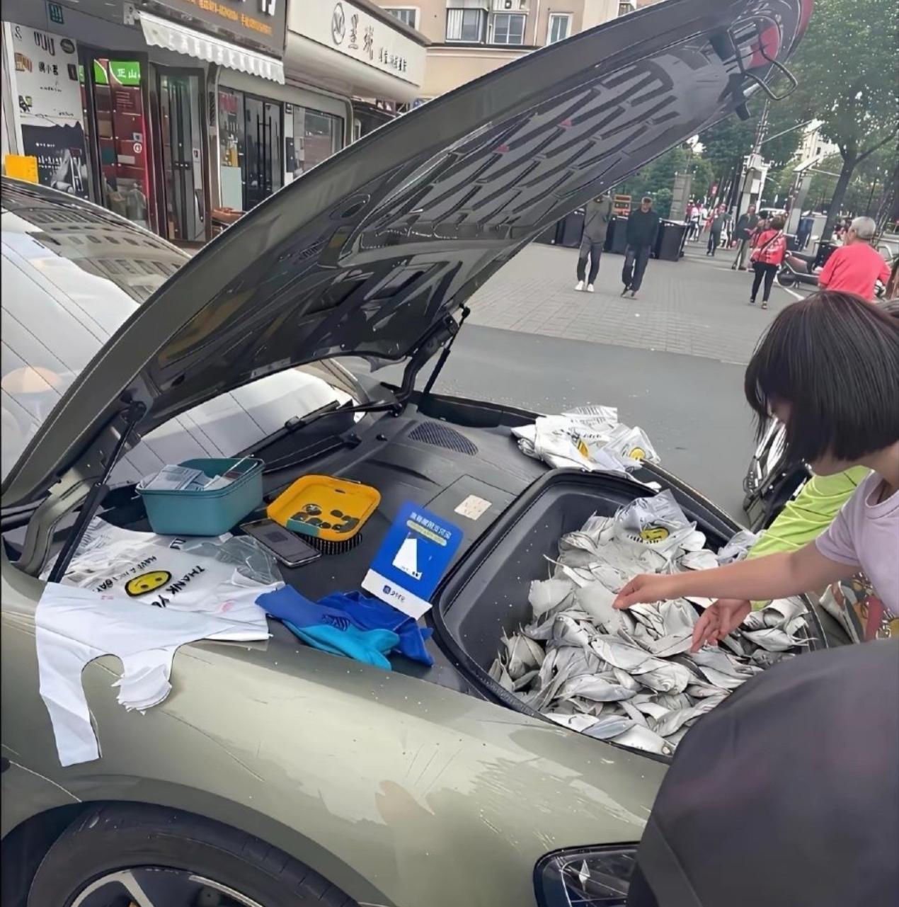 不怪那么多人抢着买换谁谁不是！​​​