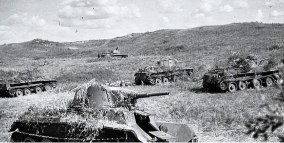 1939年5月初，几个蒙古牧民放牧越界，遭到了日本军队的射杀，对此苏军边防军大感