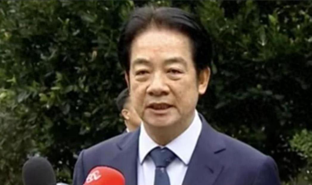 赖清德已经坐上专机返程了，台媒报道显示，赖清德将于5月5日早上8时抵达台北桃园国
