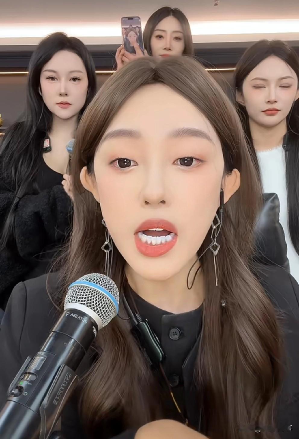 娜美让粉丝不要天天给醋王找对象，他适合找互联网白纸！