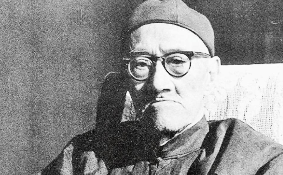 绝顶聪明，周恩来洞悉全局。1946年10月底，战火弥漫的南京笼罩在阴郁之