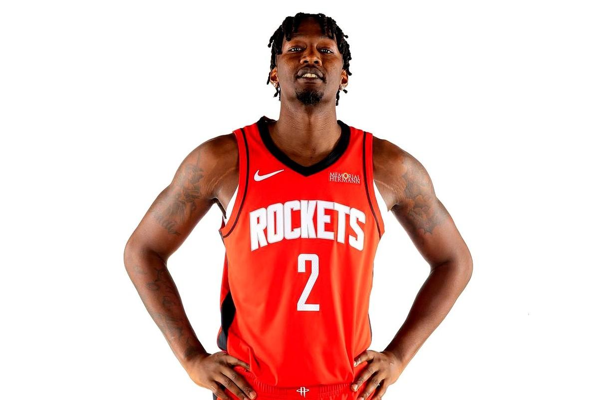 火箭队锋线最后的拼图，要回来了。主帅乌度卡亲口说的，芬尼-史密斯脚踝手术恢复得