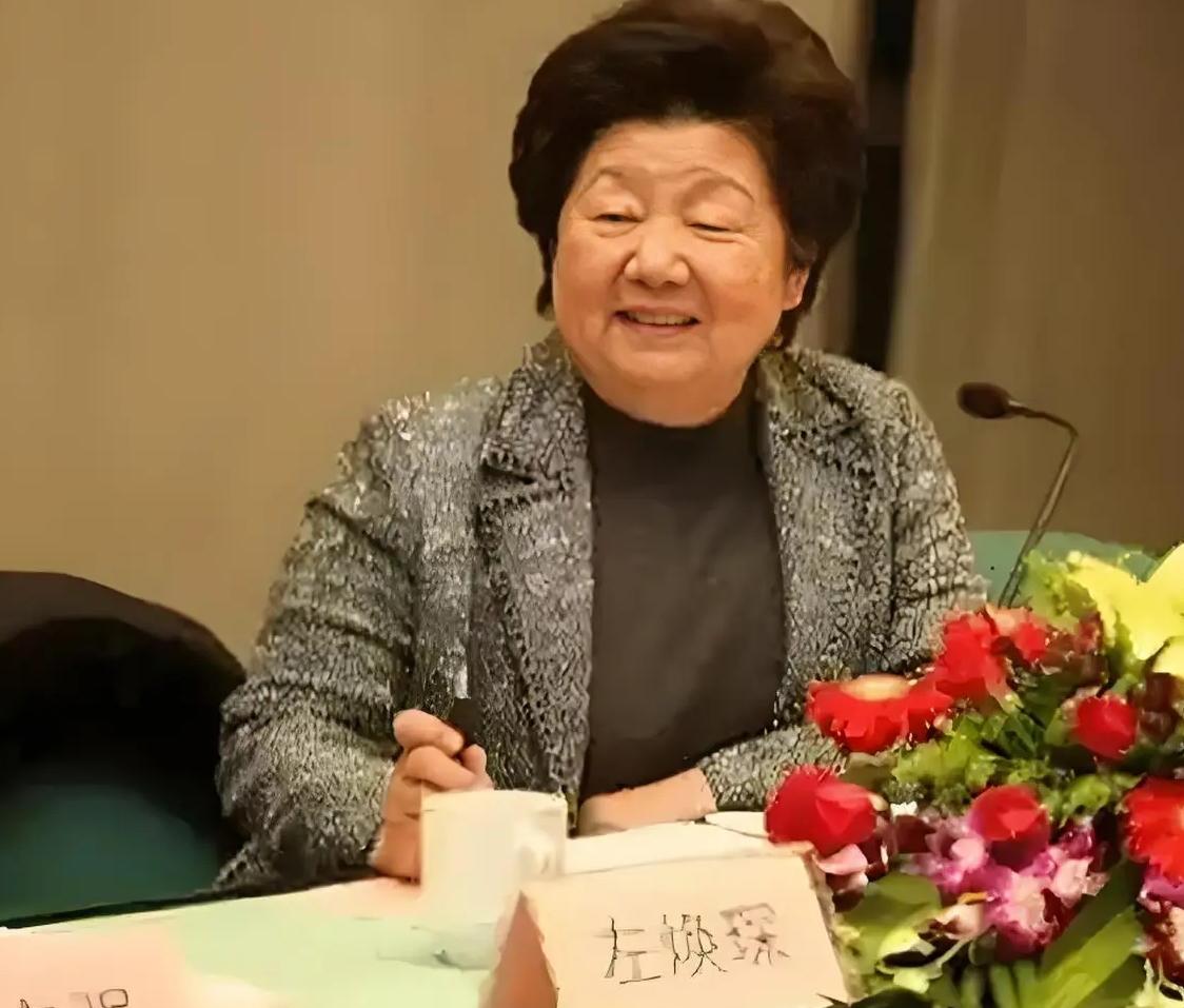 1996年，左宗棠曾孙想回上海养老，写信给市委申请分套低层公房。时任上海副市长的