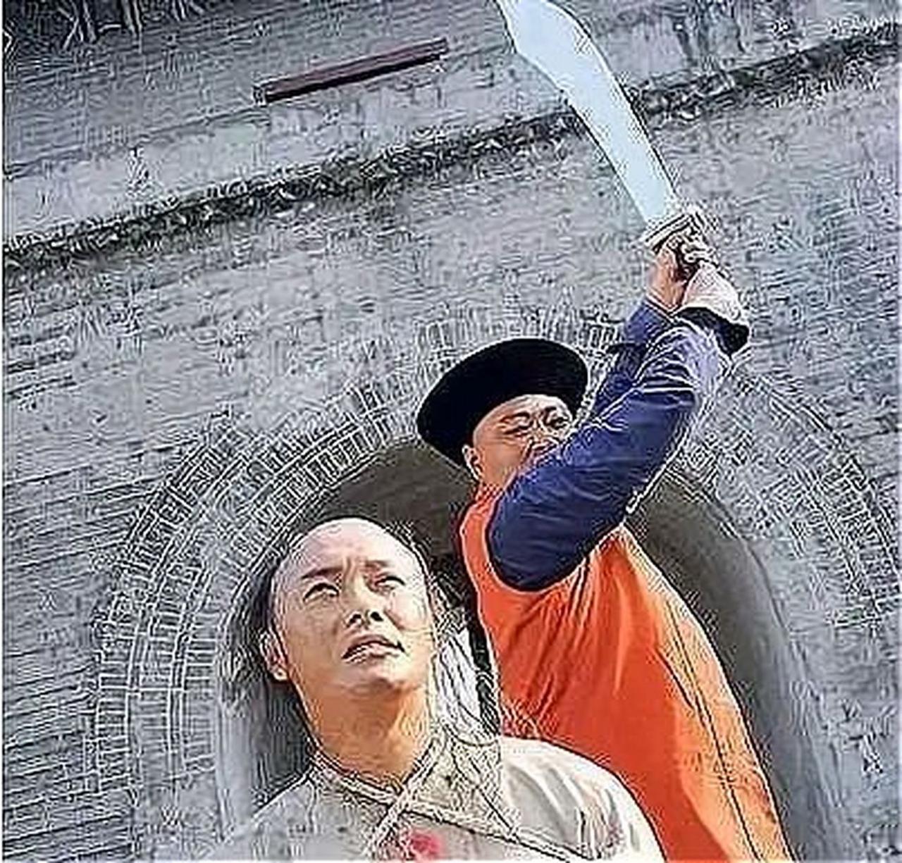 1896年，慈禧身边的小太监寇连材因得罪了慈禧，被判处死刑，在押往北京菜市口刑场