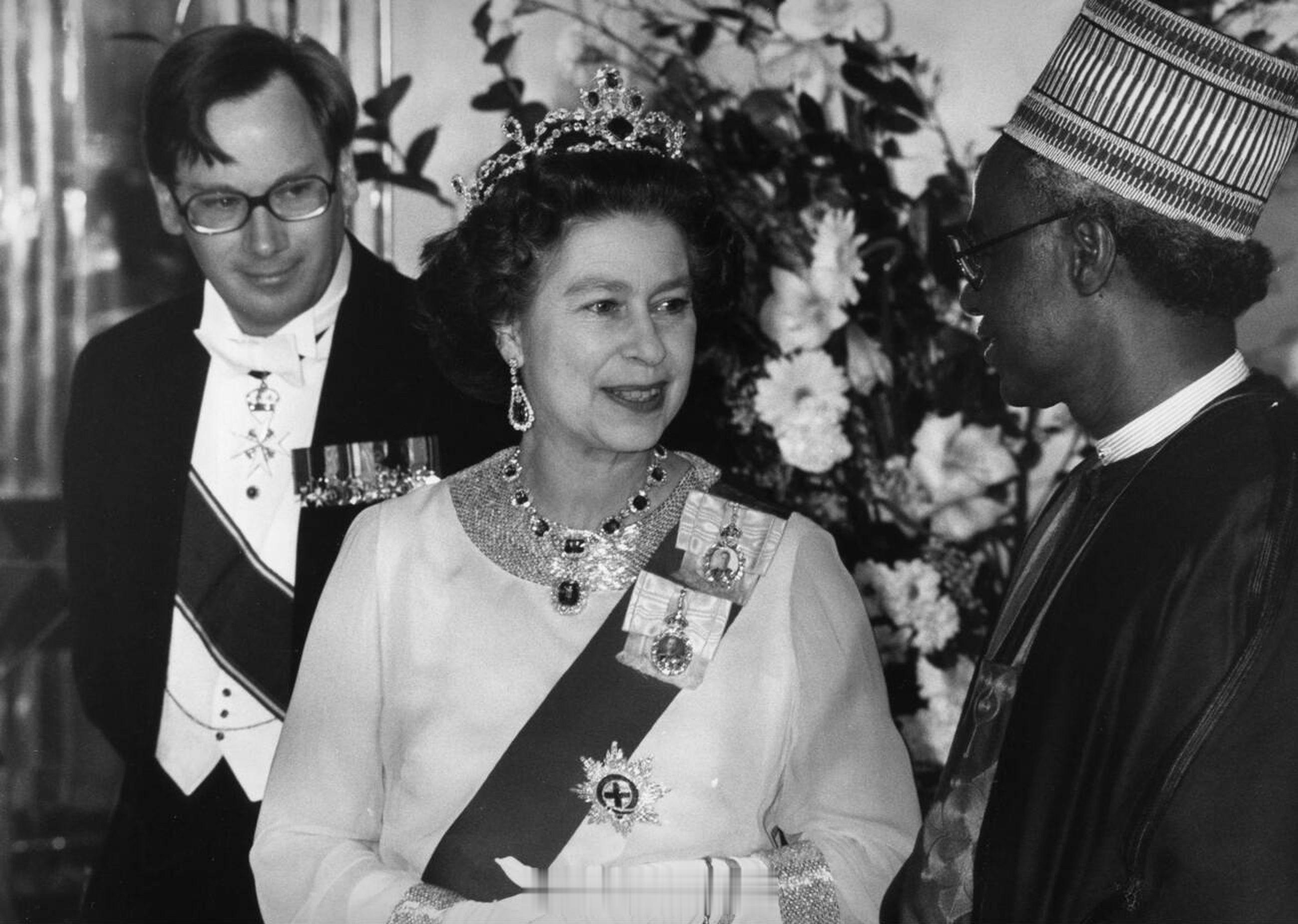 英国王室1981年3月19日，伊丽莎白二世女王和她的堂弟格洛斯特公爵理查德王