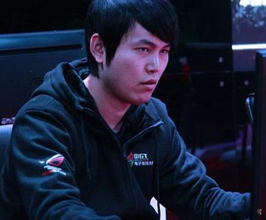 Doinb宣布和YYF一起搞了经纪公司，原来上次Doinb约YYF吃饭是因为这事