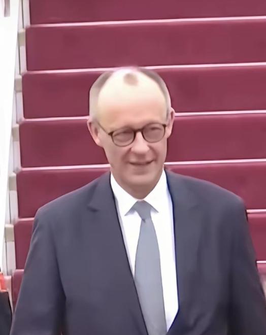 从德总理默茨的2句话，说明欧洲人对中国认知“开始掉头”。2026年2月