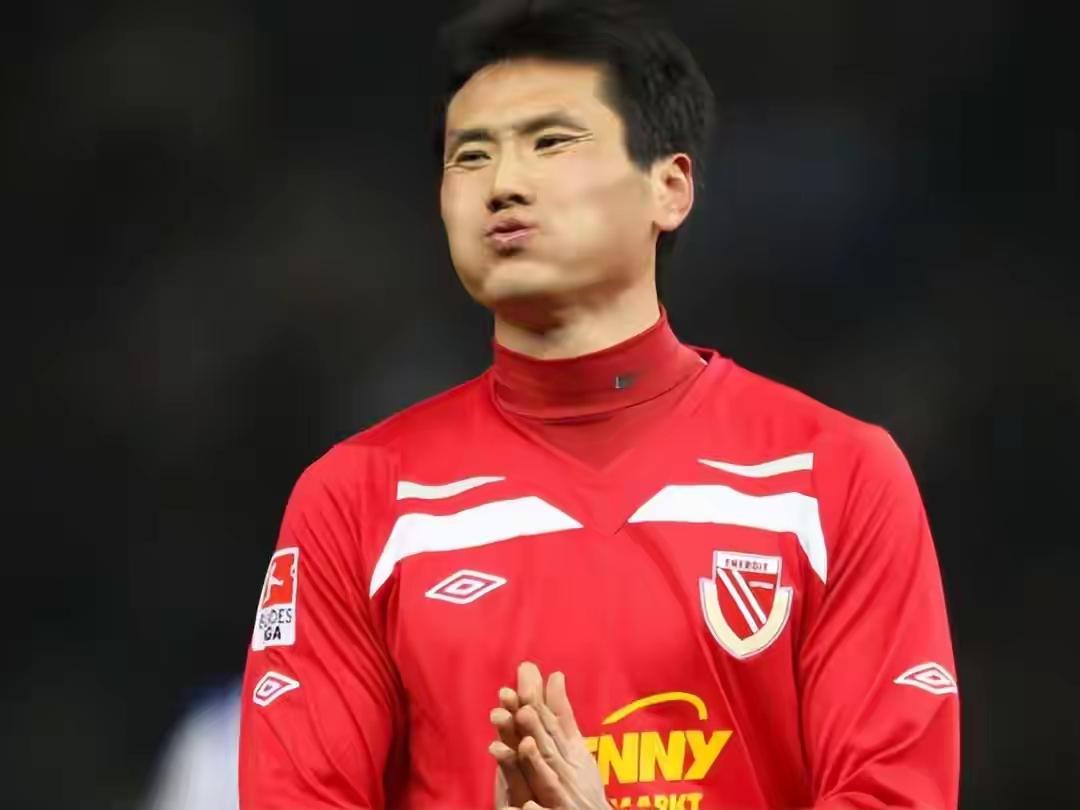 12月26日中国足球传来最新消息：即将开赛的U23亚洲杯赛和国足主帅邵佳一的帅