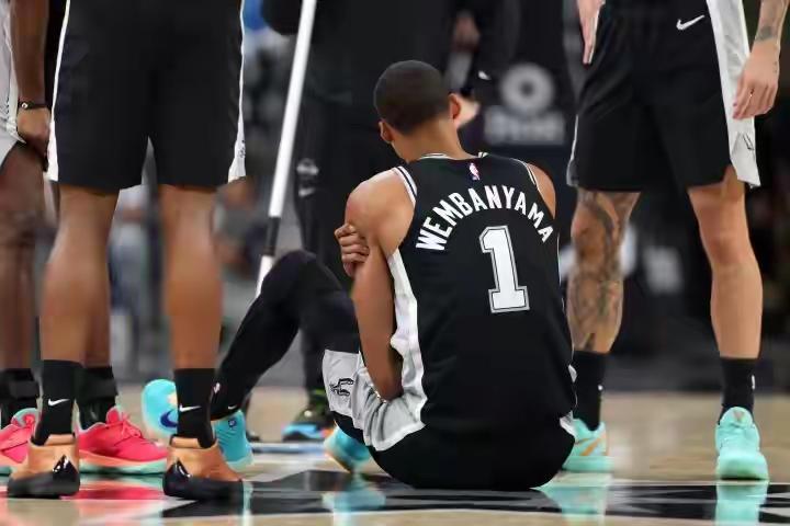 常规赛进入尾声，近期受伤的球星越来越多！NBA常规赛已经进入最后一周比赛时间