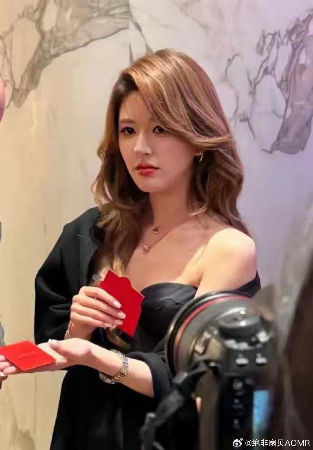 怪不得那么多人想成为赵露思，确实美若天仙