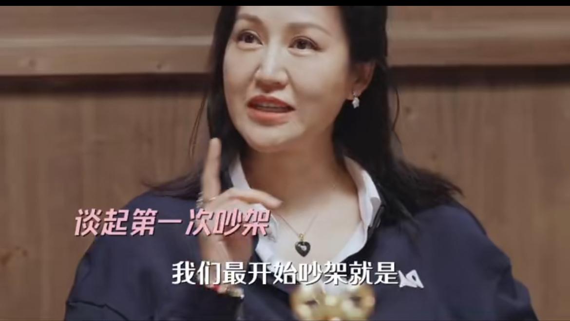 难怪陆毅和鲍蕾感情一直那么好，两人处理矛盾的方式都和别人不一样。鲍蕾因为陆毅在网