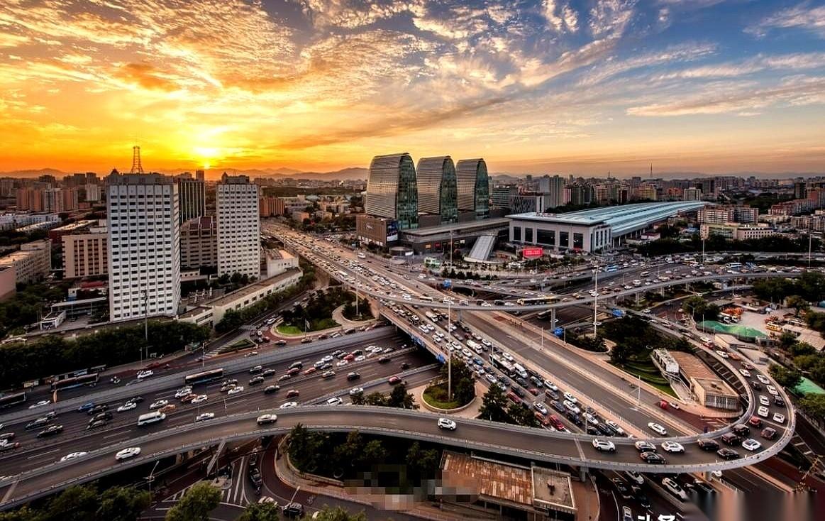 你以为你买的是环球影城的邻居？不，你买的是开发商的庆功宴门票，而且还是最后一张