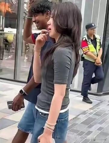 认真对比了一下我发现根本不是中国男人，不如印度男人。部分女性之所以宁愿找印度人