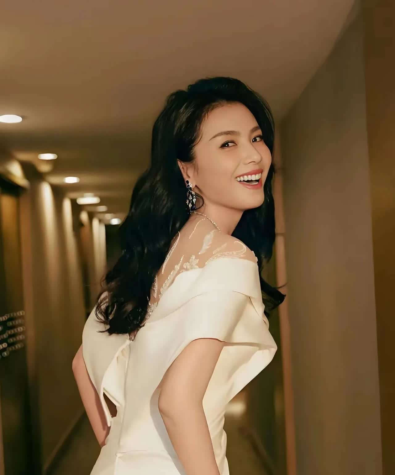 刘涛写着照太好看啦