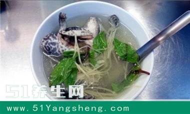 孕妇天天喝青蛙汤, 当孩子出生后, 宝妈想把老公灭了