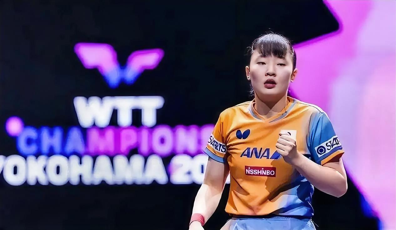 看着张本美和在混采区哭到发抖，这一幕太真实，也太残酷。哪怕你一周前刚刚在日本