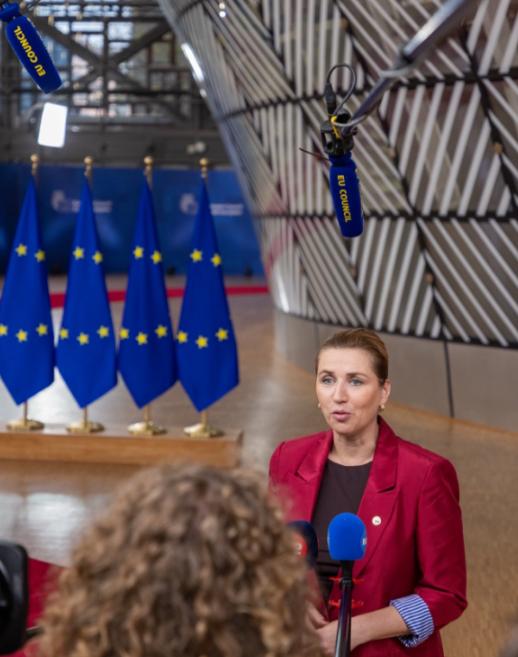 谁能想到，一个北欧小国，竟然悄无声息干了一件大事，直接在国际上掀起了不小的波澜！