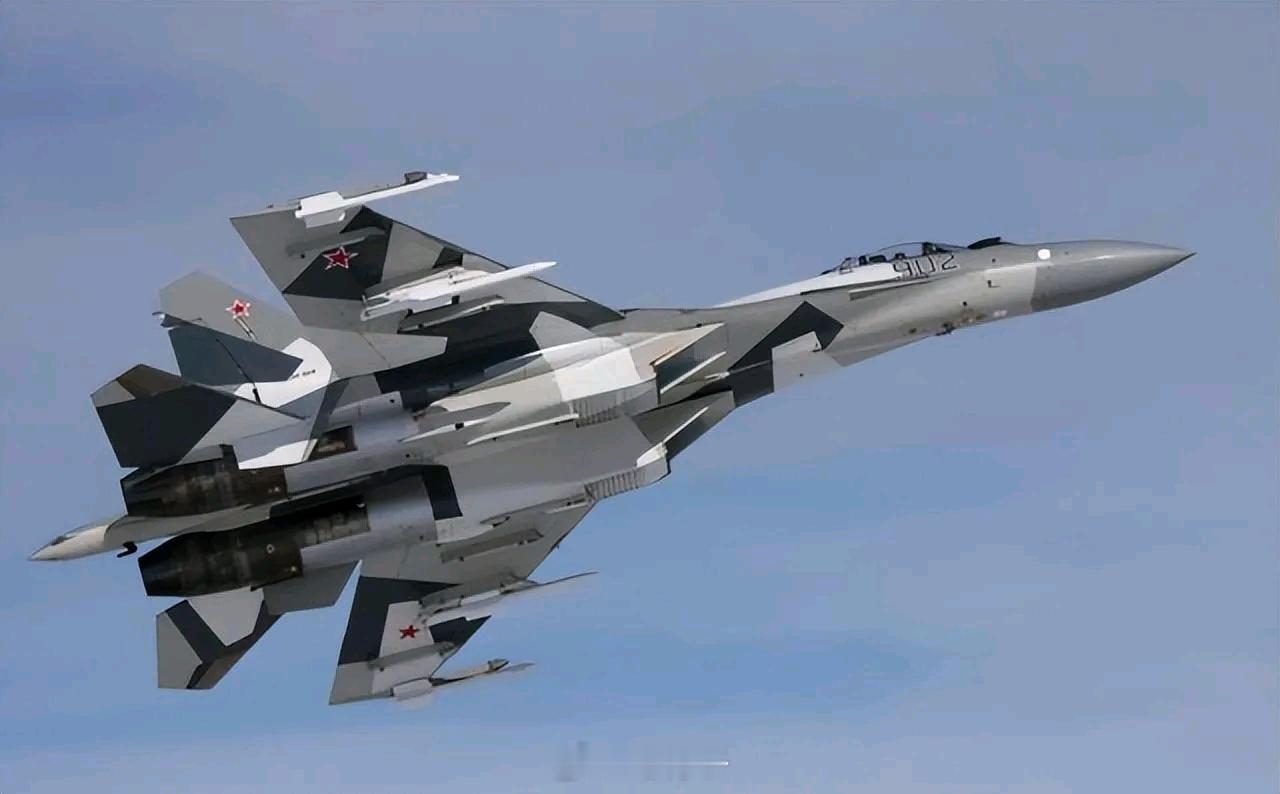 中东伊朗最新局势👉🏾伊朗新战机到货！！！首批16架已到位，苏-35坐镇底气