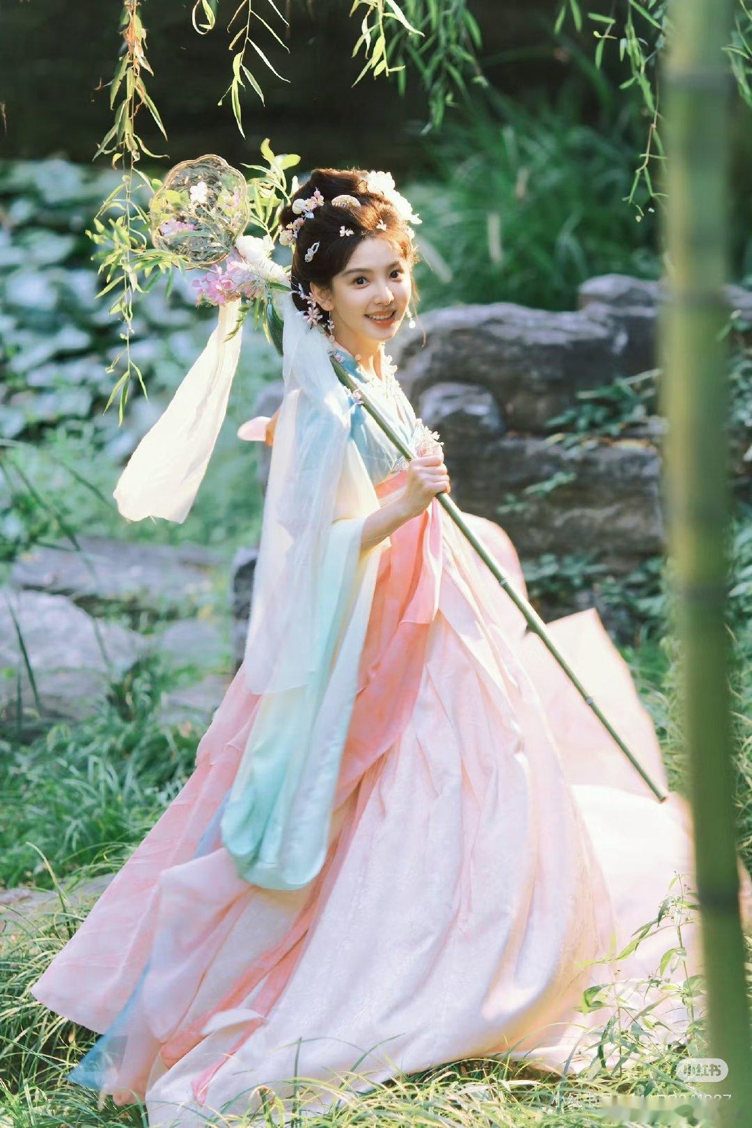 #章若楠#古偶天花板，章若楠你美期待春日宴​