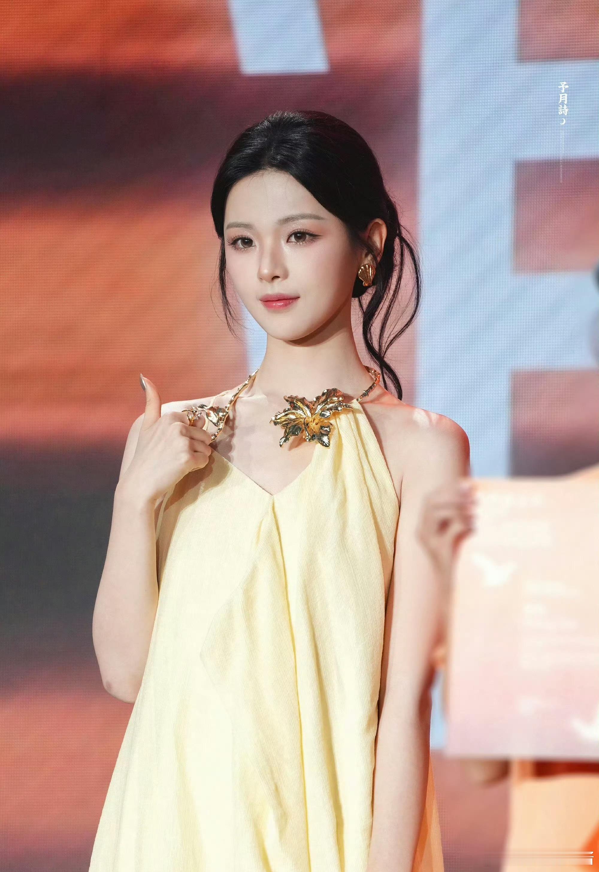 杨超越，赵晴今日活动图，谁赢了​​​