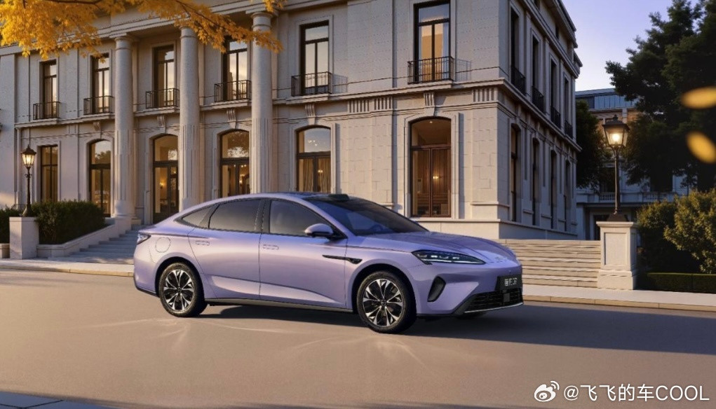2026年车圈真的太卷了。刚刚看到比亚迪全球首秀了海豹08。并且2026款海狮0